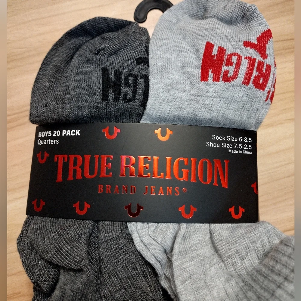 True Religion Boys 20 Packs Quarters Multicolor Pack Shoe Size 7.5-2.5 (New)
